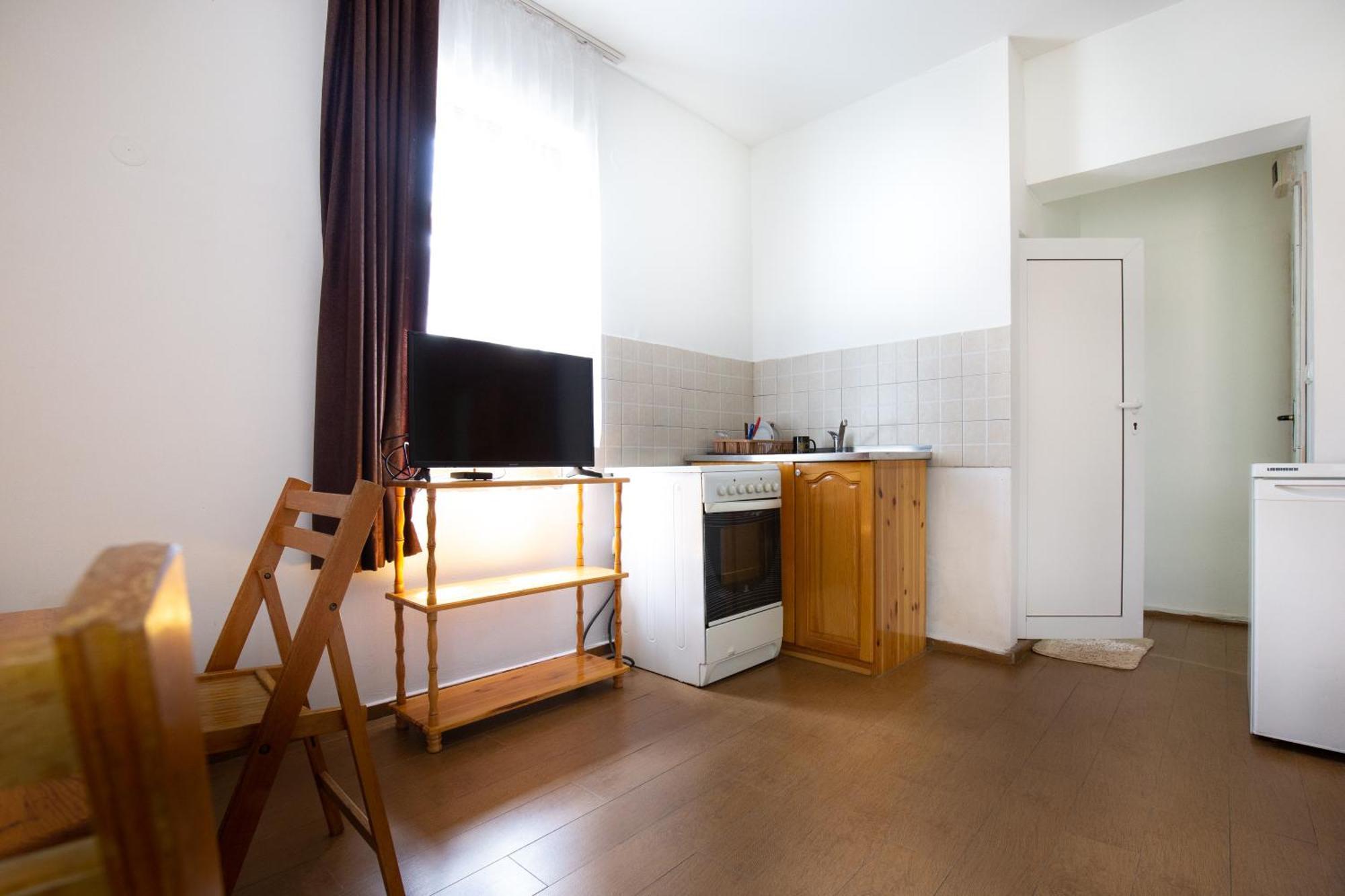 En-Suite Rooms: Novа Guesthouse In Sofia Center Екстер'єр фото